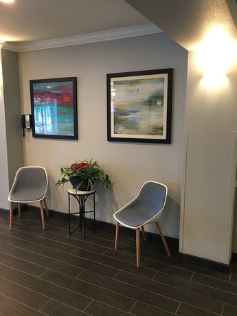 Imagen de los interiores del Hotel Best Western Visalia. Foto 20