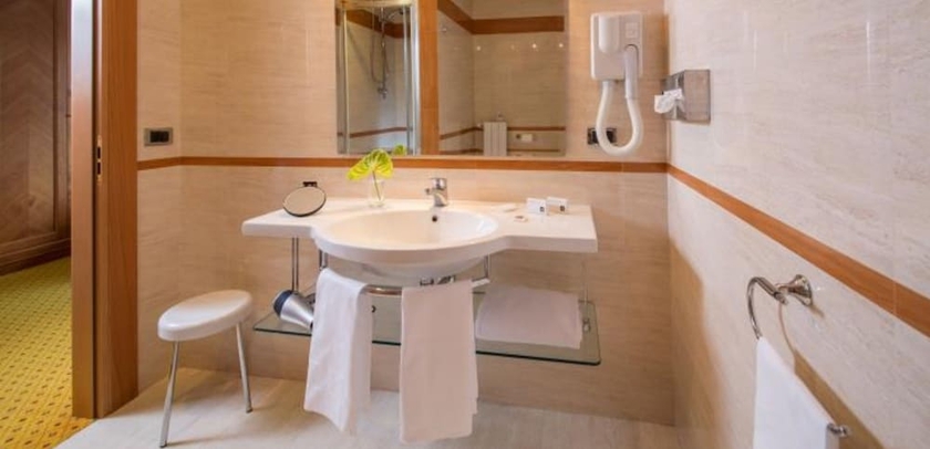 Imagen de la habitación del Hotel Best Western Viterbo. Foto 17