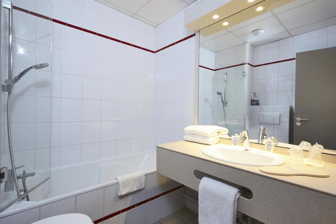 Imagen de la habitación del Hotel Best Western Voiron Centre. Foto 4