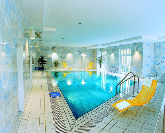 Imagen de la piscina del Hotel Best Western Wein- und Parkhotel Nierstein. Foto 16