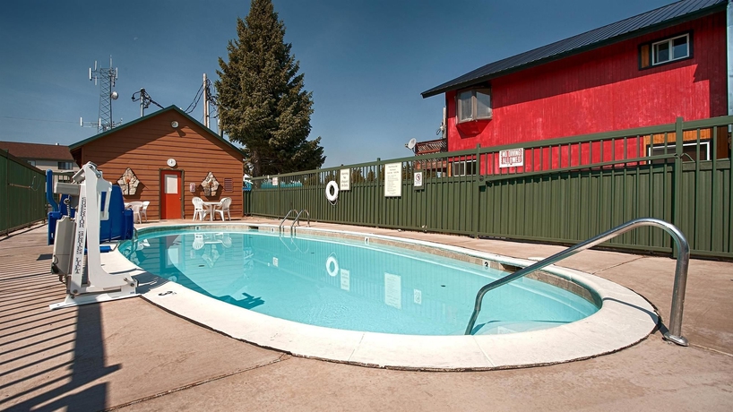 Imagen de la piscina del Hotel Best Western Weston Inn. Foto 13