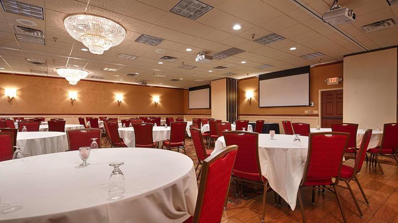 Imagen de los interiores del Hotel Best Western White Bear Country Inn Hotel. Foto 8