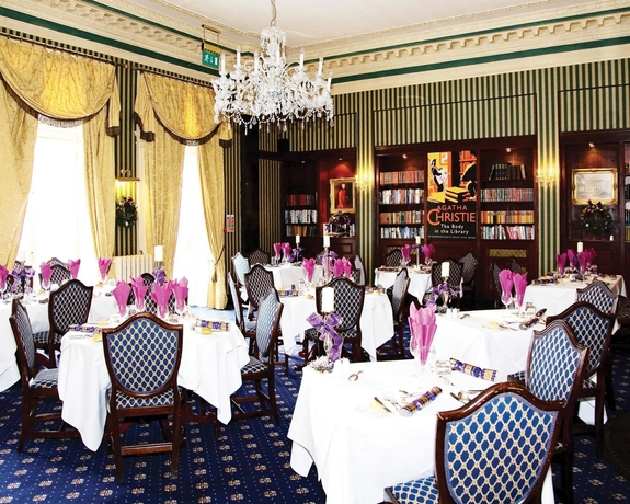 Imagen del bar/restaurante del Hotel Best Western Whitworth Hall Country Park. Foto 7