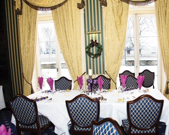 Imagen del bar/restaurante del Hotel Best Western Whitworth Hall Country Park. Foto 8