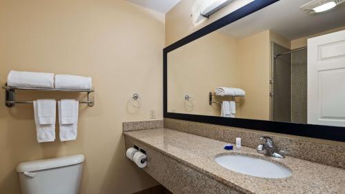 Imagen de la habitación del Hotel Best Western Williamsport Inn. Foto 13