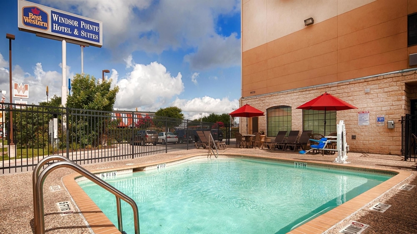 Imagen de la piscina del Hotel Best Western Windsor Pointe and Suites-atandt Center. Foto 15