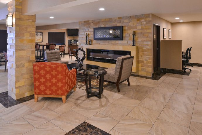 Imagen de los interiores del Hotel Best Western Woodland Inn. Foto 17