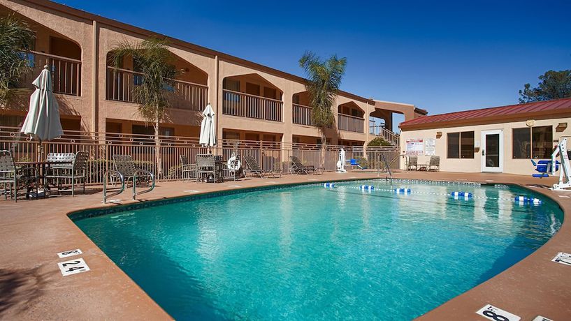 Imagen de la piscina del Hotel Best Western Yuba City Inn. Foto 19