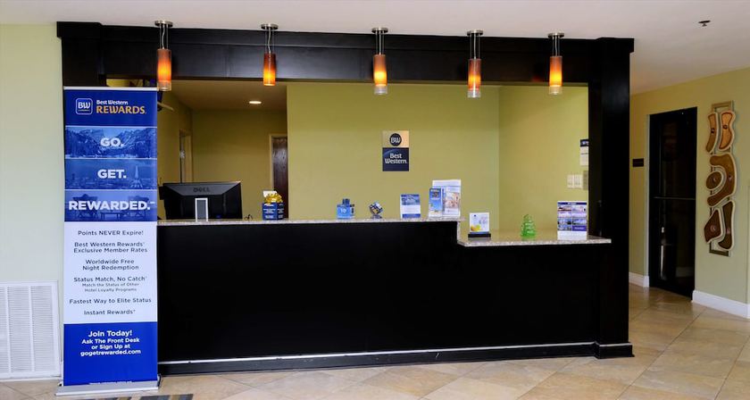 Imagen de los interiores del Hotel Best Western Zachary Inn. Foto 15