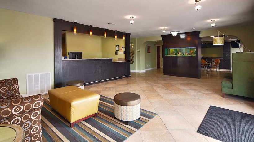 Imagen de los interiores del Hotel Best Western Zachary Inn. Foto 16