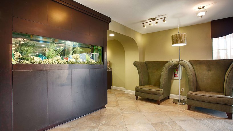 Imagen de los interiores del Hotel Best Western Zachary Inn. Foto 17