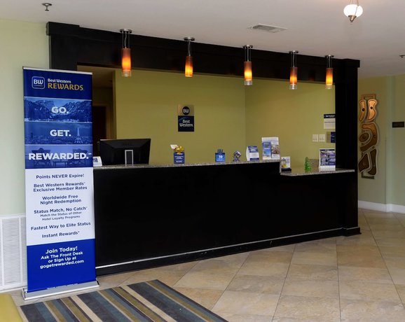 Imagen de los interiores del Hotel Best Western Zachary Inn. Foto 20