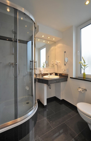 Imagen de la habitación del Hotel Best Western Zur Post. Foto 15