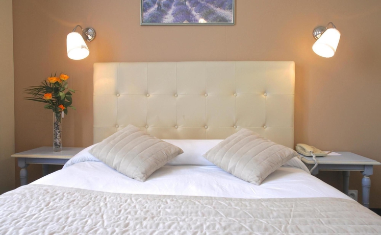 Imagen de la habitación del Hotel Best Western des Orangers Cannes. Foto 8