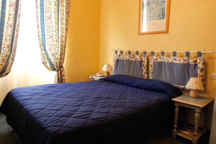 Imagen de la habitación del Hotel Best Western des Orangers Cannes. Foto 11