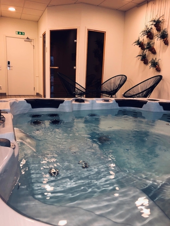 Imagen de la piscina del Hotel Best Western l Ljungby. Foto 18