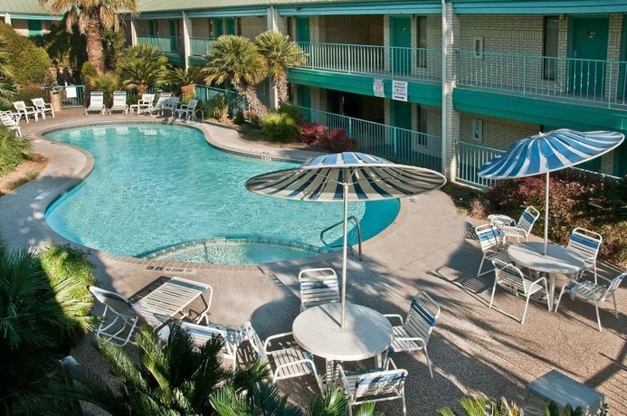 Imagen de la piscina del Hotel Best Western near Lackland AFB SeaWorld. Foto 14