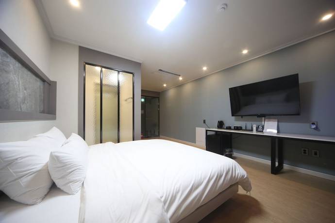 Imagen de la habitación del Hotel Bestie. Foto 4