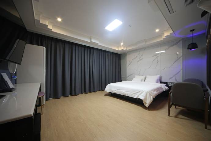Imagen de la habitación del Hotel Bestie. Foto 9