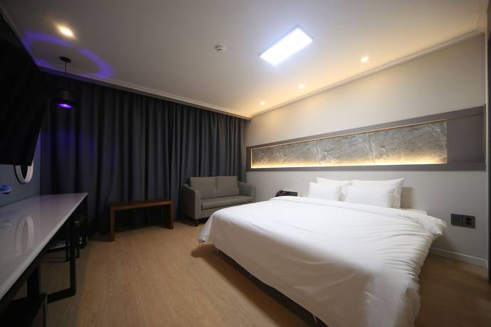 Imagen de la habitación del Hotel Bestie. Foto 12