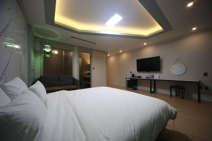 Imagen de la habitación del Hotel Bestie. Foto 16