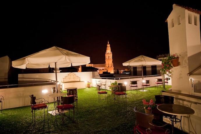 Imagen del bar/restaurante del Hotel Bestprice C&oacute;rdoba. Foto 4