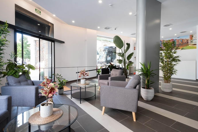Imagen de los interiores del Hotel Bestprice Girona. Foto 17