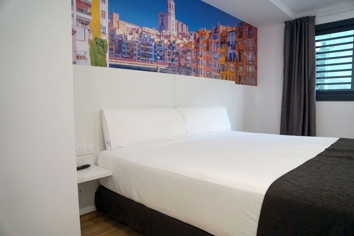 Imagen de la habitación del Hotel Bestprice Girona. Foto 15