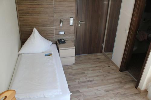 Imagen de la habitación del Hotel Bethanien. Foto 6