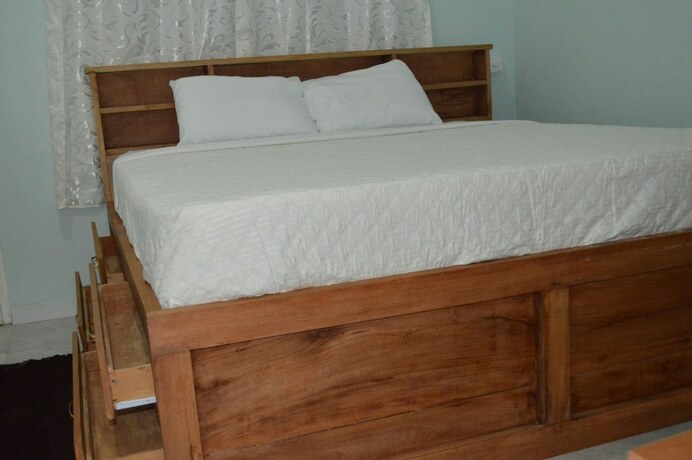 Imagen de la habitación del Hotel Bethel Suites, Accra. Foto 16
