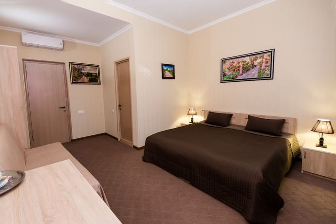 Imagen de la habitación del Hotel Betlemi Old Town. Foto 12