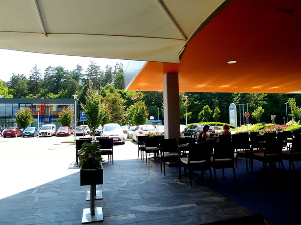 Imagen del bar/restaurante del Hotel Betnava Maribor. Foto 7