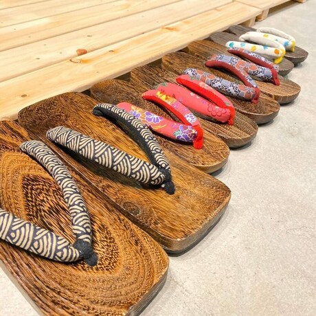 Imagen de los interiores del Hotel Bettei Shinimamiya. Foto 17
