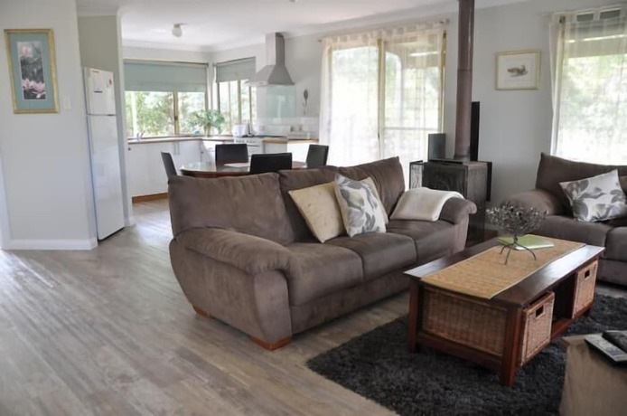 Imagen general del Hotel Bettenay Loft Spa Apartment and Lakeview Chalets. Foto 3