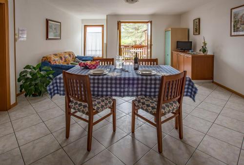 Imagen de la habitación del Hotel Betulla Molveno. Foto 5