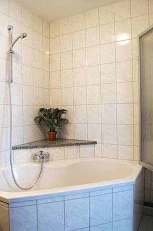 Imagen de la habitación del Hotel Beuss. Foto 13