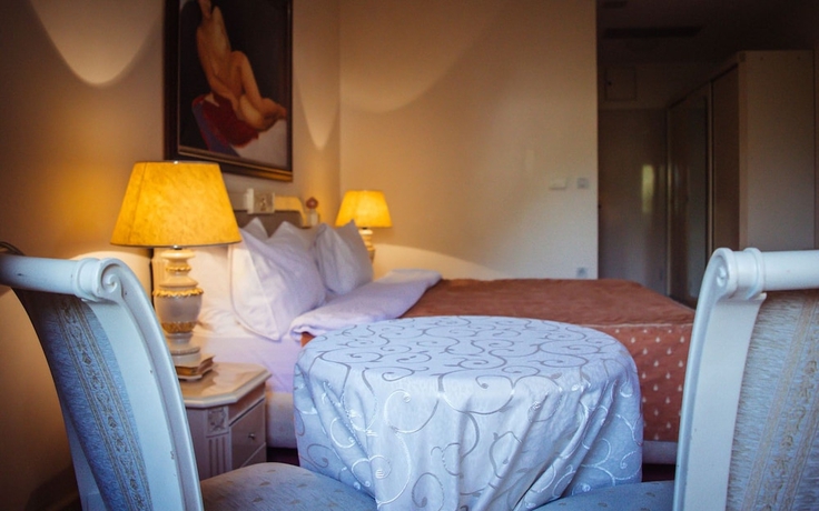 Imagen de la habitación del Hotel Bevanda. Foto 13