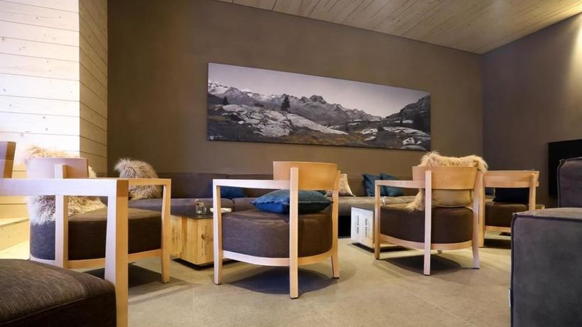 Imagen del bar/restaurante del Hotel Bever Lodge. Foto 3