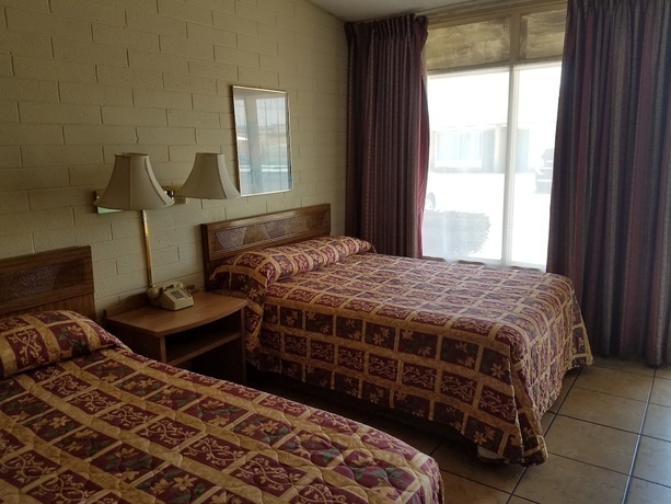 Imagen de la habitación del Hotel Beverly Crest Motor Inn. Foto 11