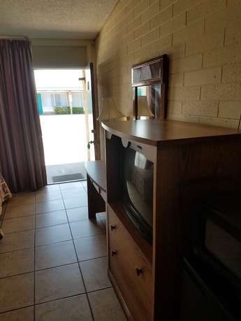 Imagen de la habitación del Hotel Beverly Crest Motor Inn. Foto 12