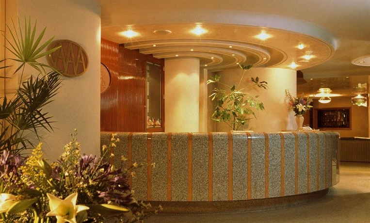 Imagen de los interiores del Hotel Beverly. Foto 6