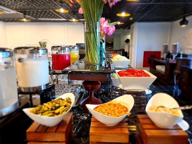 Imagen del bar/restaurante del Hotel Beverly Hill Ha Long Villas and Apartments. Foto 4