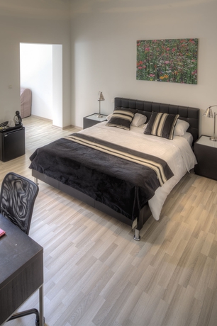 Imagen de la habitación del Hotel Beverly Hills. Foto 11