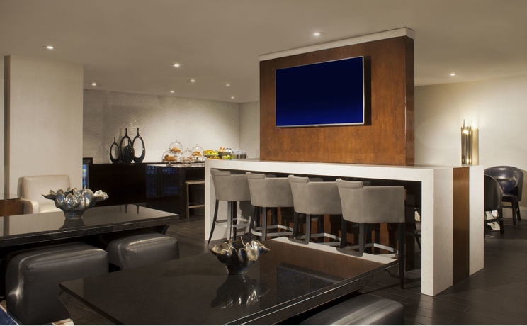 Imagen de los interiores del Hotel Beverly Hills Marriott. Foto 10