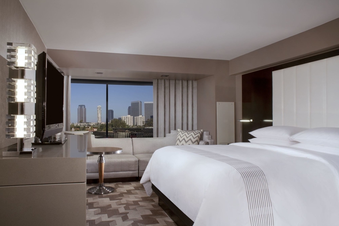 Imagen de la habitación del Hotel Beverly Hills Marriott. Foto 5