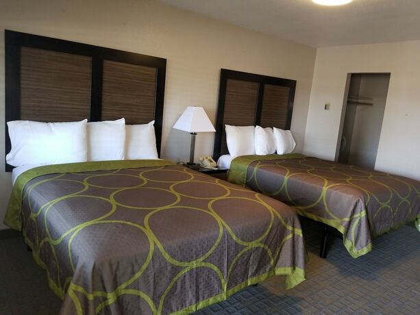Imagen de la habitación del Hotel Beverly Lodge. Foto 18