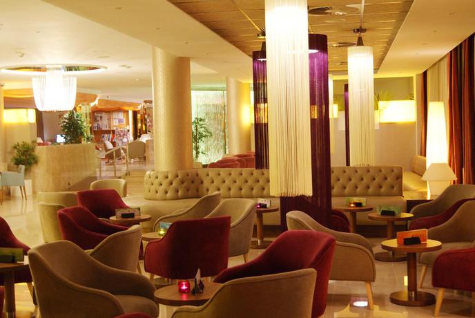 Imagen de los interiores del Hotel Beverly Park. Foto 19