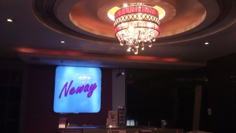 Imagen de los interiores del Hotel Beverly Plaza. Foto 13