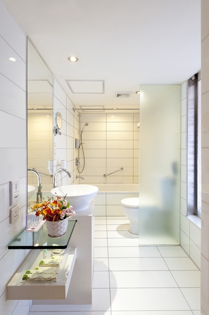 Imagen de la habitación del Hotel Beverly Plaza. Foto 8