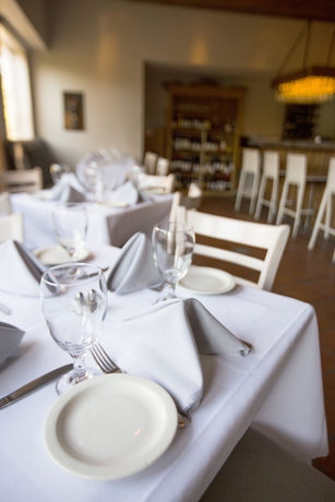 Imagen del bar/restaurante del Hotel Beverly Terrace Powered By Sonder. Foto 5